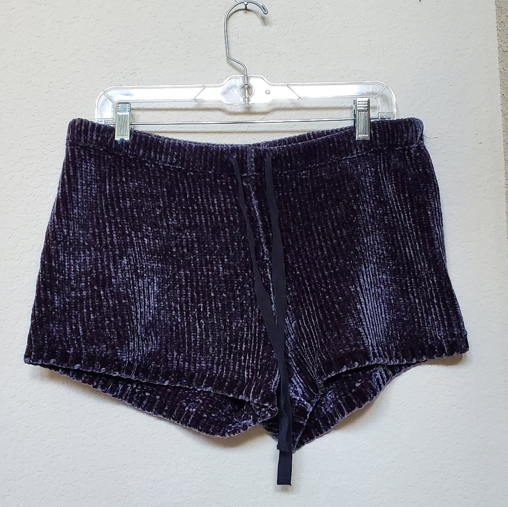 P.J. Salvage PJ Shorts. Size Large